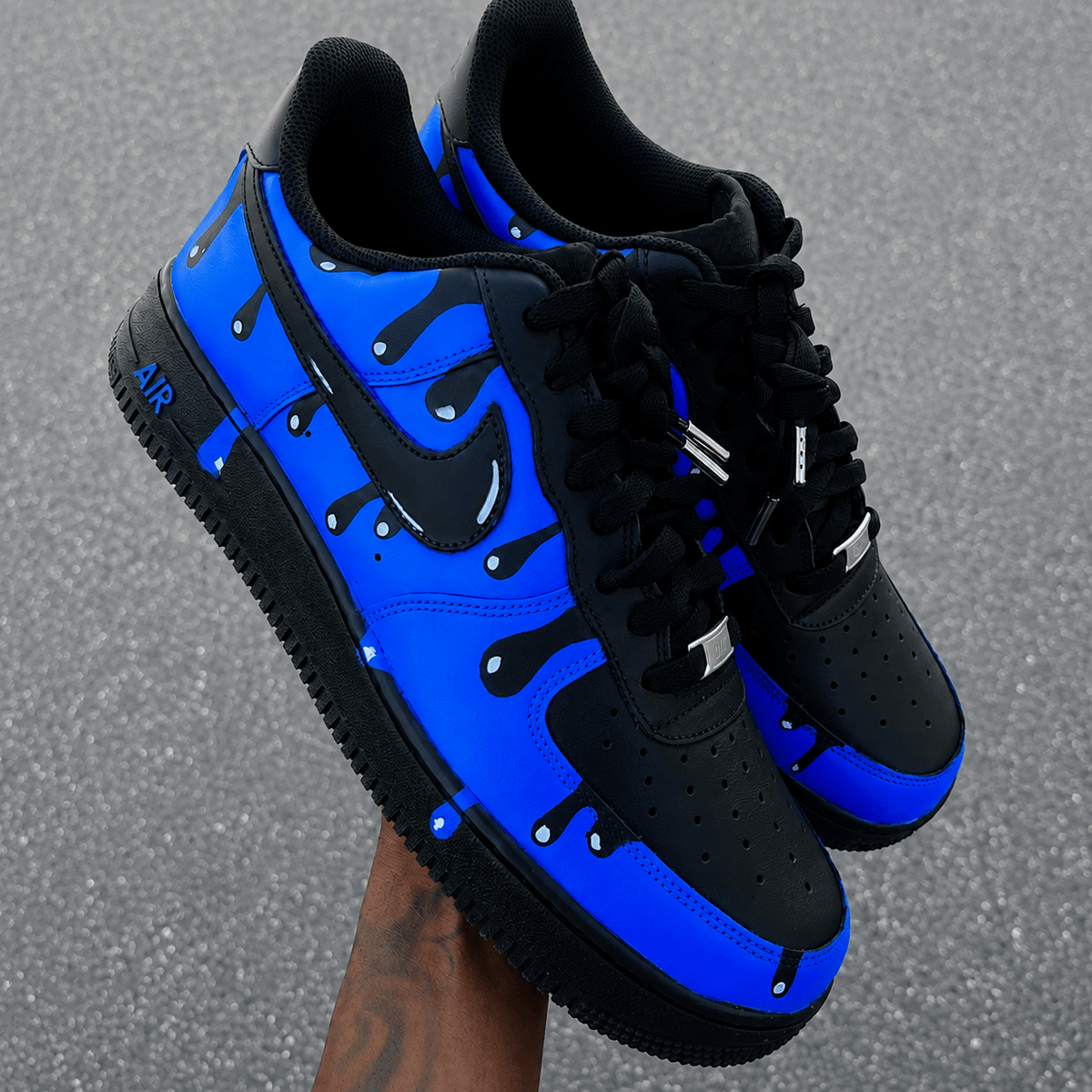 Custom Sneaker Blue Drip