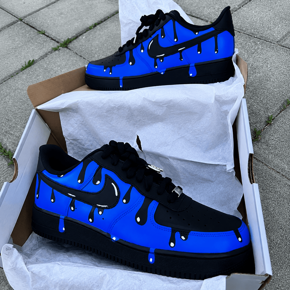 Custom Sneaker Blue Drip